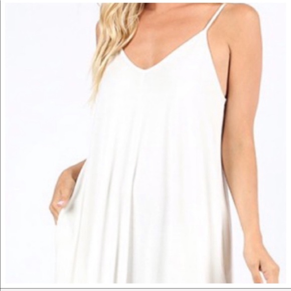 ADJUSTABLE STRAPS TANK MAXI DRESS WITH POCKETS - Picture 6 of 6